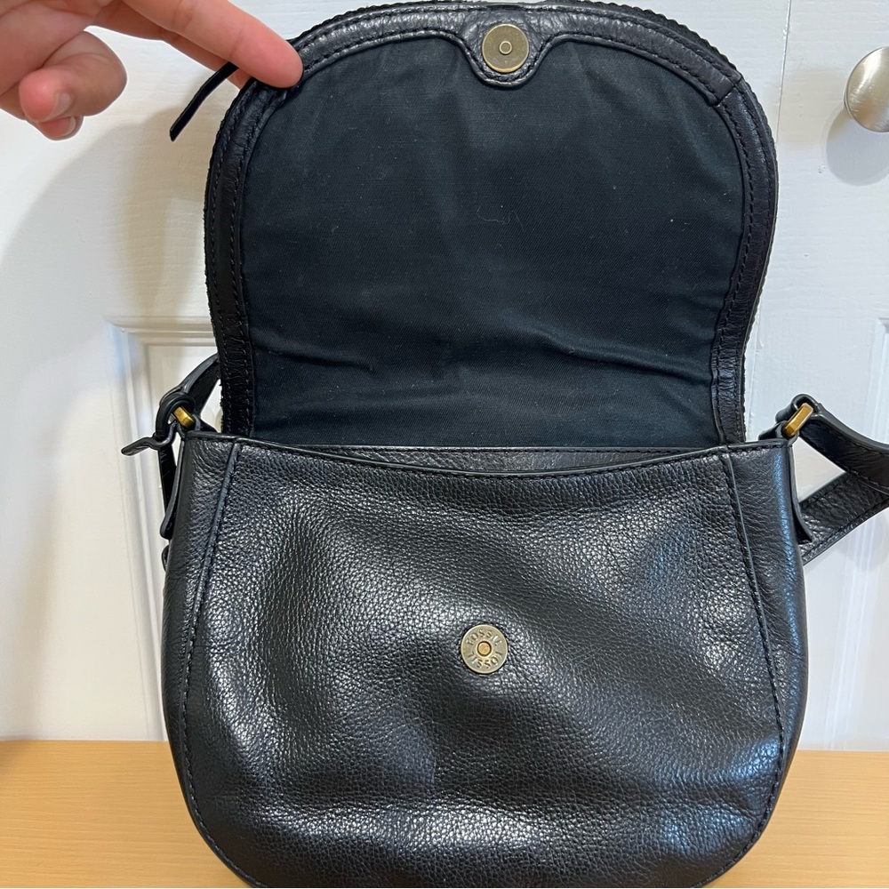 Fossil Emi Tassel Black Leather Crossbody Saddle Bag - Picture 11 of 14